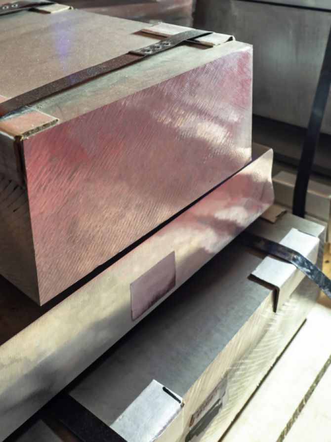 Large,Blanks,Of,Aluminum.,Processing,Non-ferrous,Metals.,Fastened,By,Khamutami.
